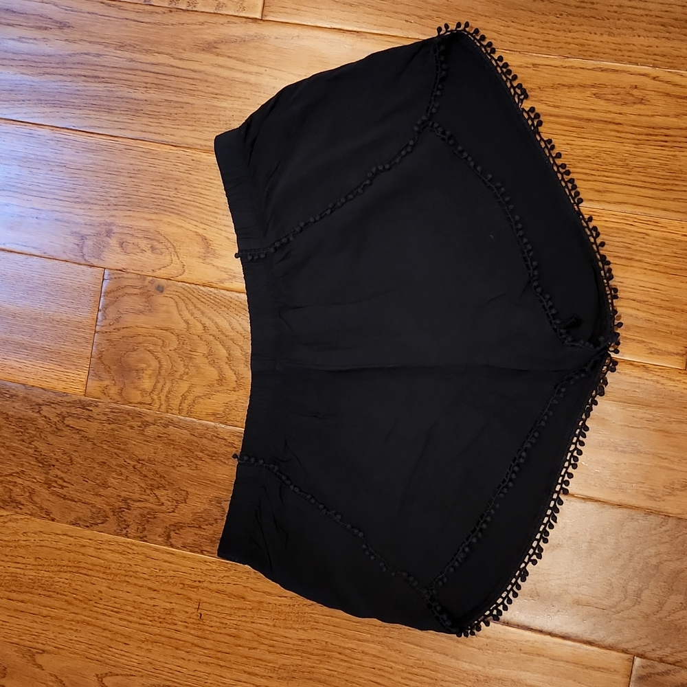 Express black short